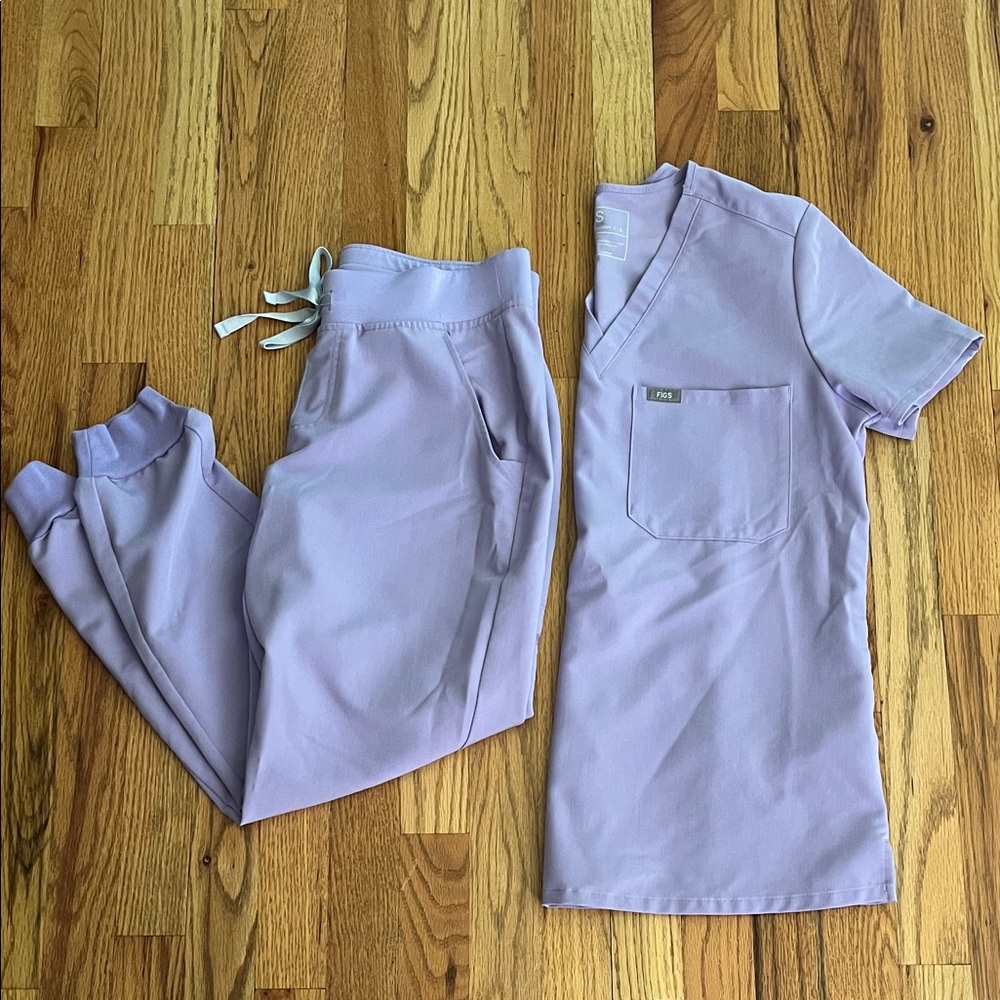 Figs Lavender Scrub Set